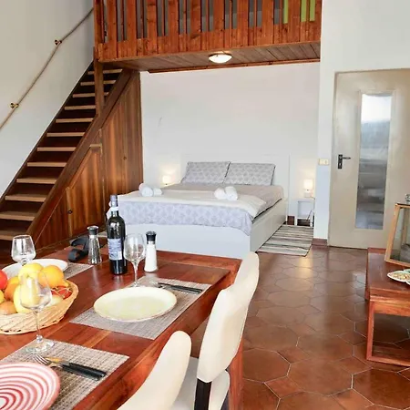 Garda 4 Personen Val Mora Mit Seeblick * Costermano
