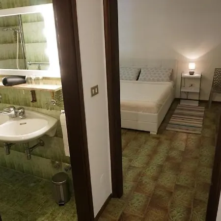 Garda 4 Personen Val Mora Mit Seeblick * Costermano